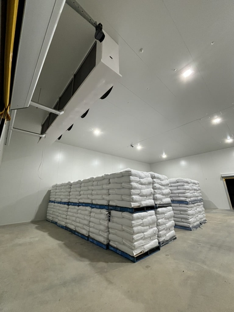 381FC7F3-7C98-42C9-80B8-2F7FD1E58889_1_105_c