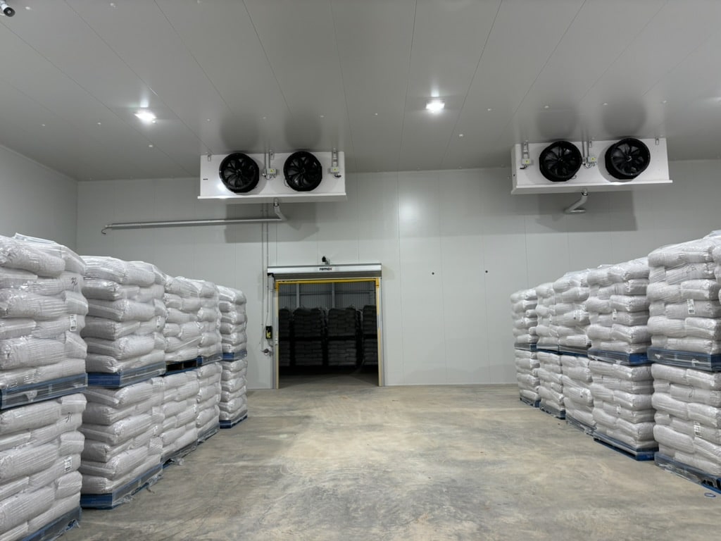 41703DCD-1959-470D-AE5C-6ADC2079AF2B_1_105_c