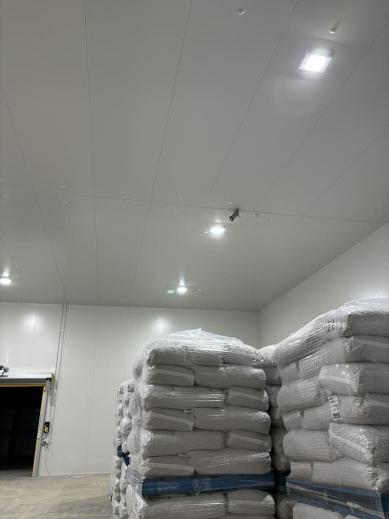 6FC3018D-4DEA-482E-A682-363BBD5C42CB_1_105_c