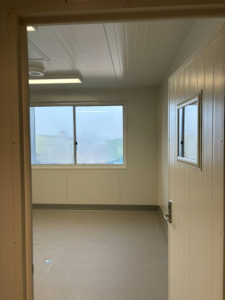 BED28DF6-F035-4741-B30A-872B9D76F6A5_1_105_c