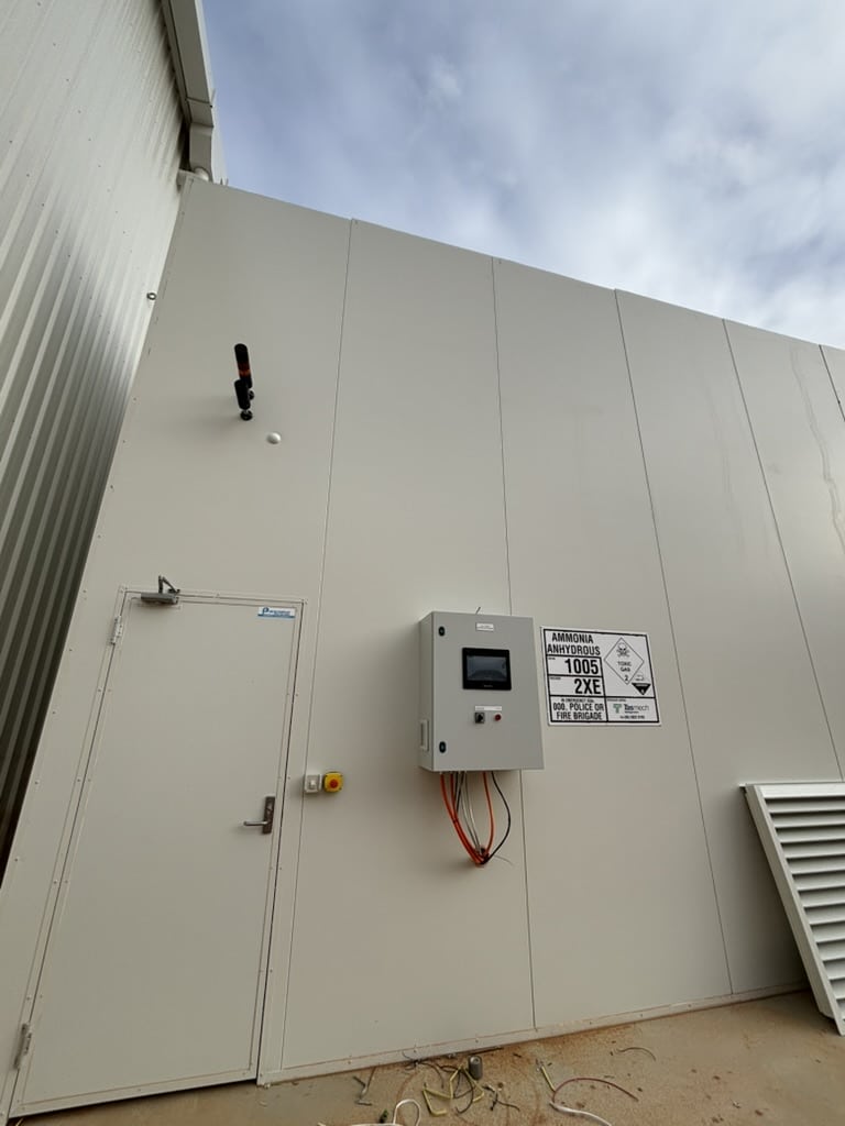 CCE27D18-5446-4CEF-9179-6D6A2CC0DD76_1_105_c