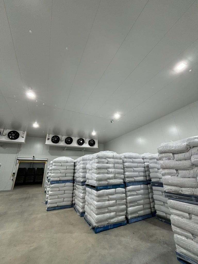 E2D0CB87-BB8E-41BA-BE69-CD2FD85407A2_1_105_c