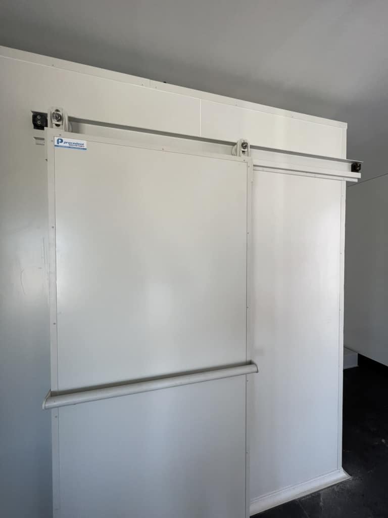 01CF1BCE-F232-41FA-83CA-1E1E646A5F6E_1_105_c